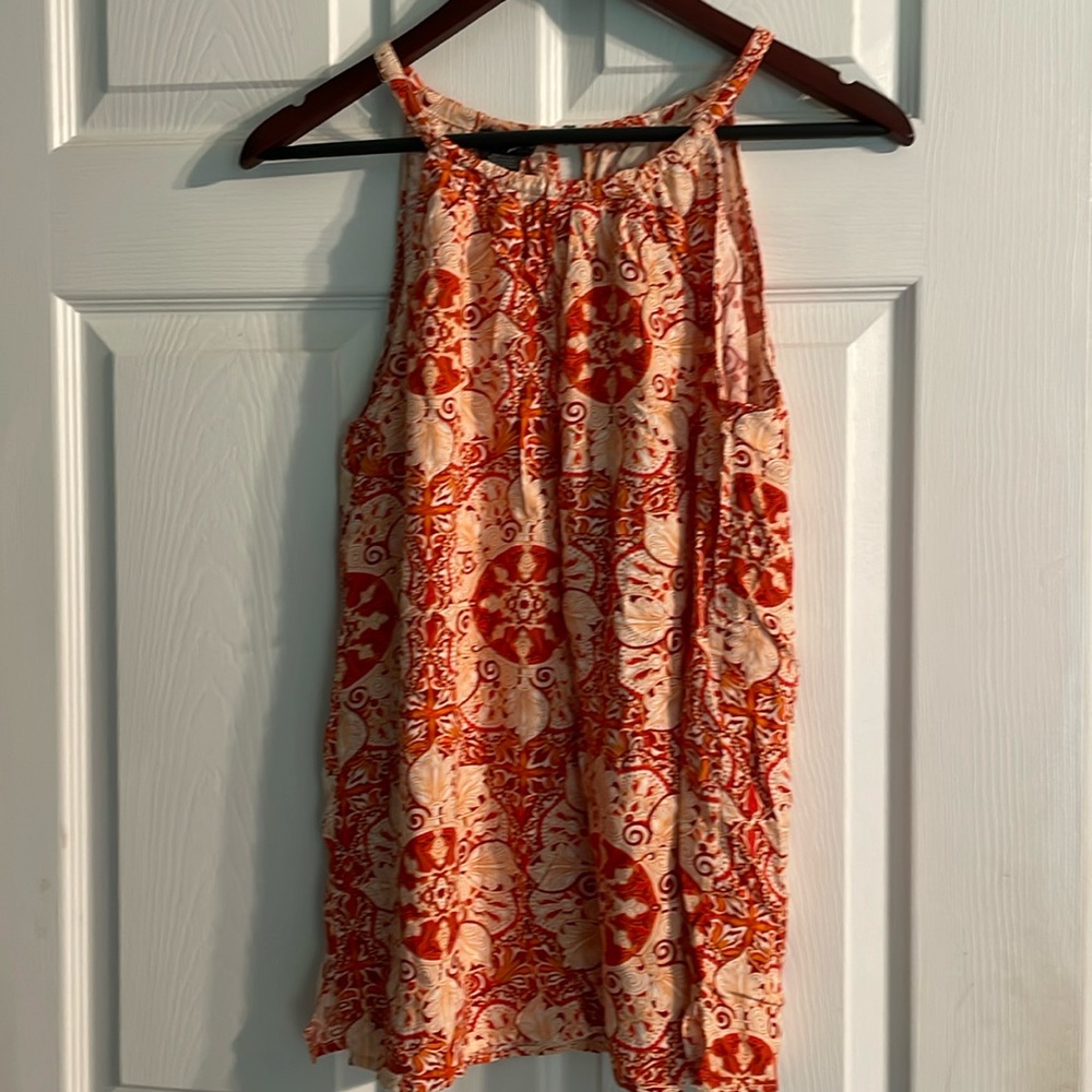 sleeveless blouse